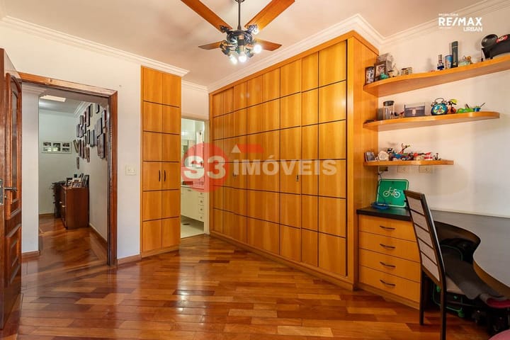 Casa à venda com 4 quartos, 348m² - Foto 27