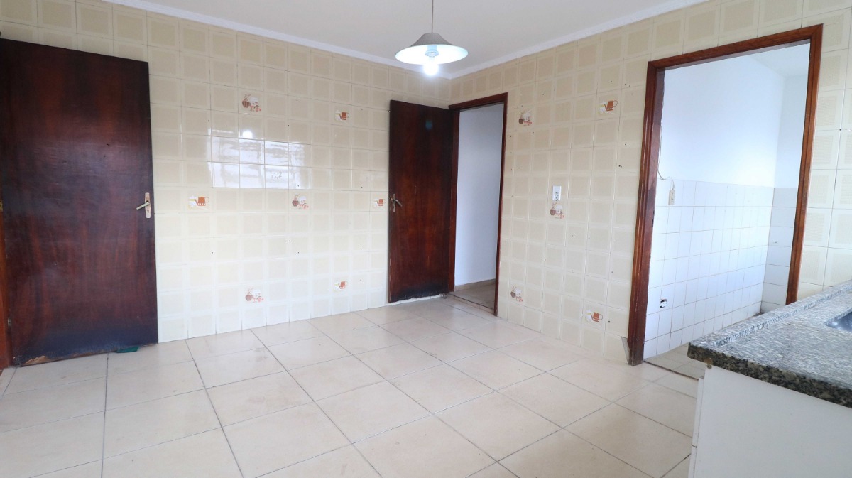 Casa à venda com 3 quartos, 88m² - Foto 11