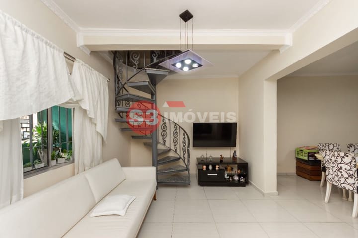 Casa à venda com 4 quartos, 130m² - Foto 3