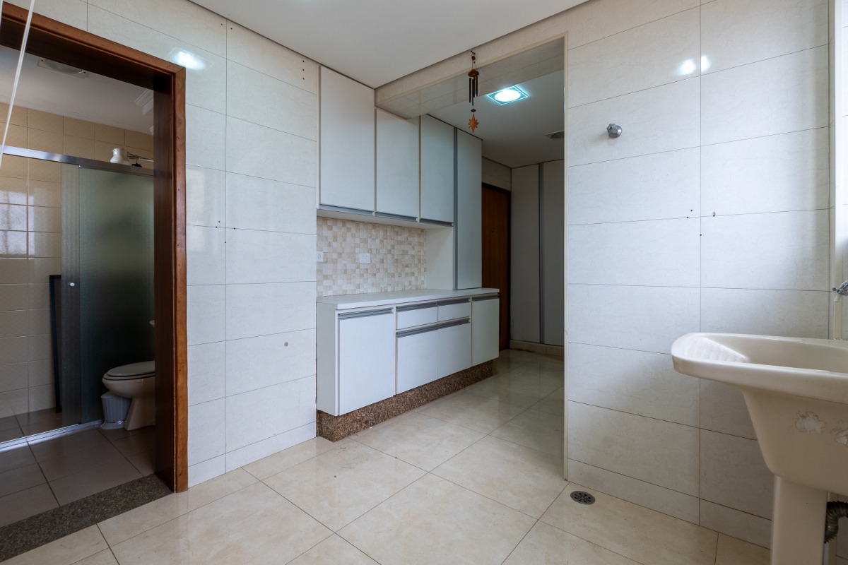 Apartamento à venda com 4 quartos, 220m² - Foto 51