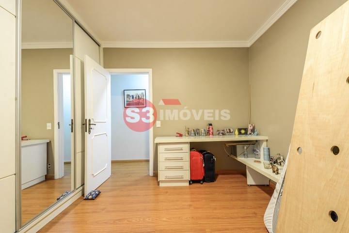 Casa à venda com 3 quartos, 215m² - Foto 32