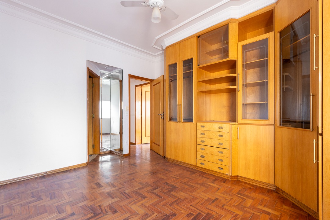 Apartamento à venda com 3 quartos, 144m² - Foto 5