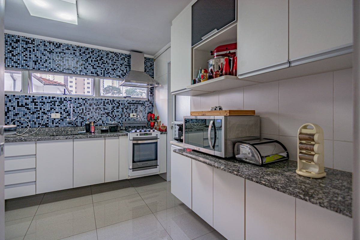 Apartamento à venda com 2 quartos, 74m² - Foto 35