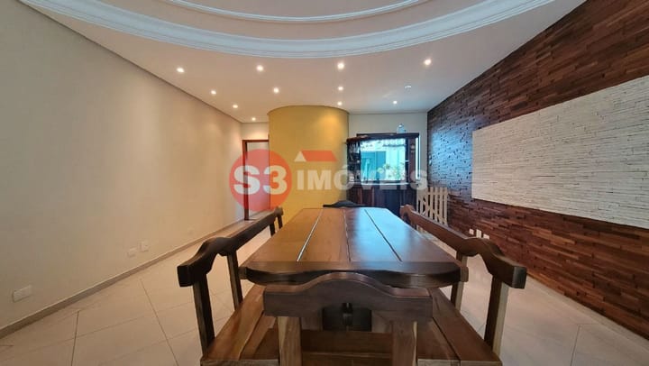 Casa à venda com 3 quartos, 294m² - Foto 4