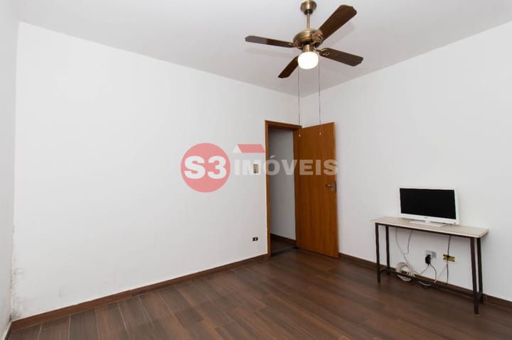 Casa à venda com 5 quartos, 270m² - Foto 8