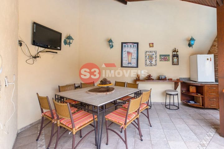 Casa à venda com 4 quartos, 420m² - Foto 14