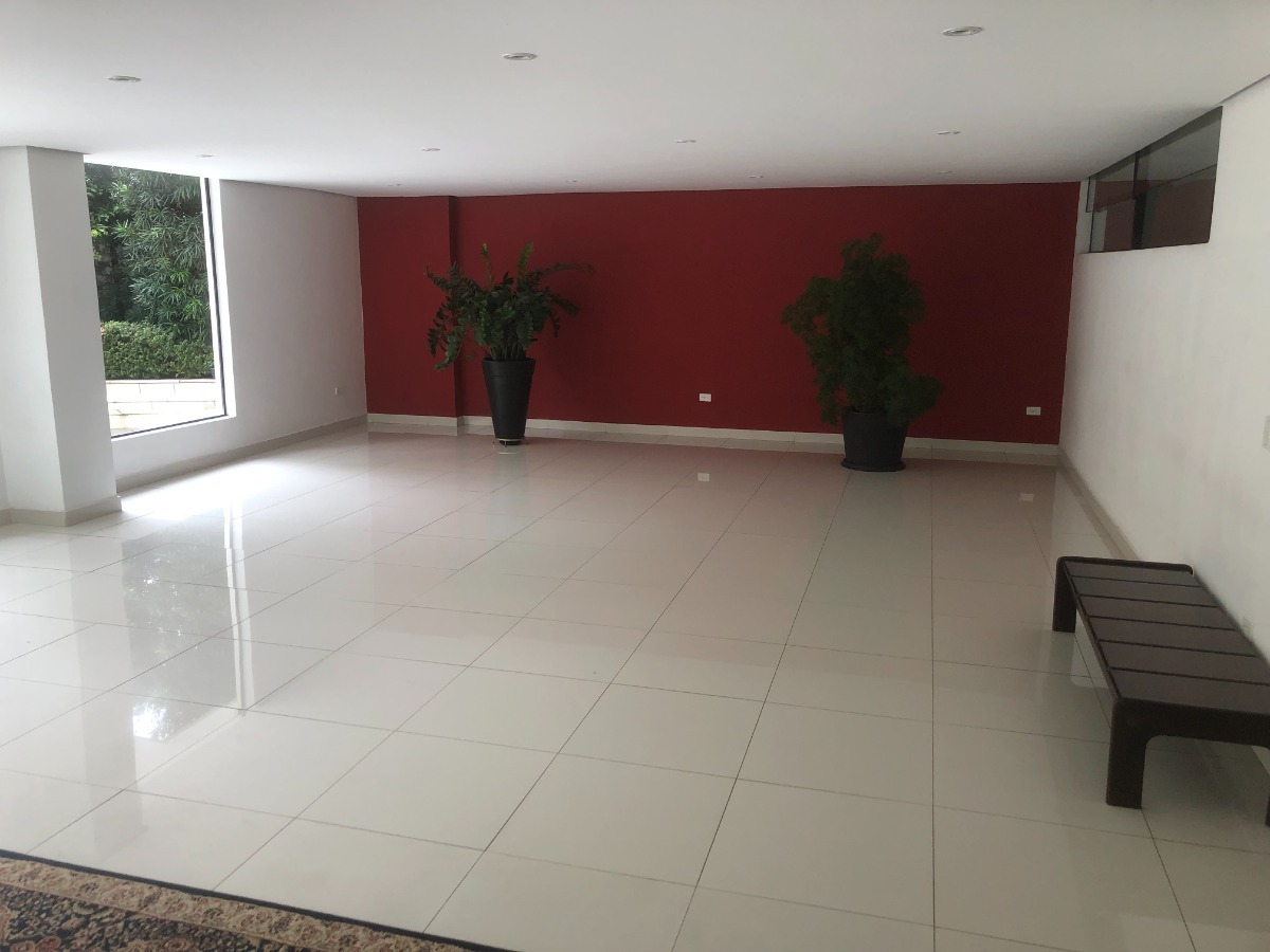 Apartamento à venda com 3 quartos, 131m² - Foto 32