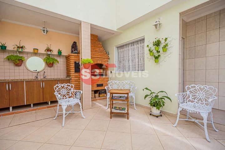 Casa à venda com 3 quartos, 240m² - Foto 15