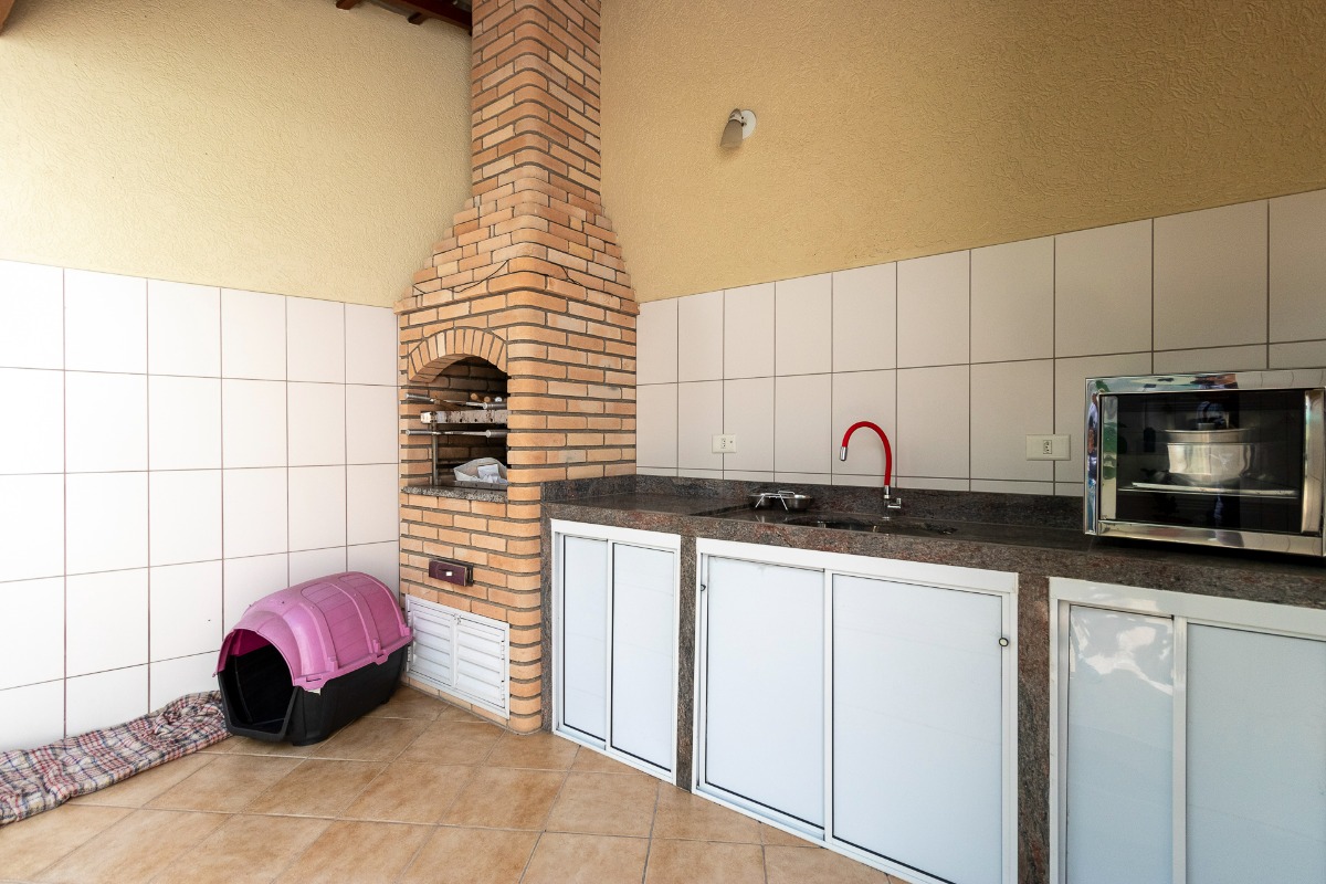 Casa à venda com 4 quartos, 213m² - Foto 15