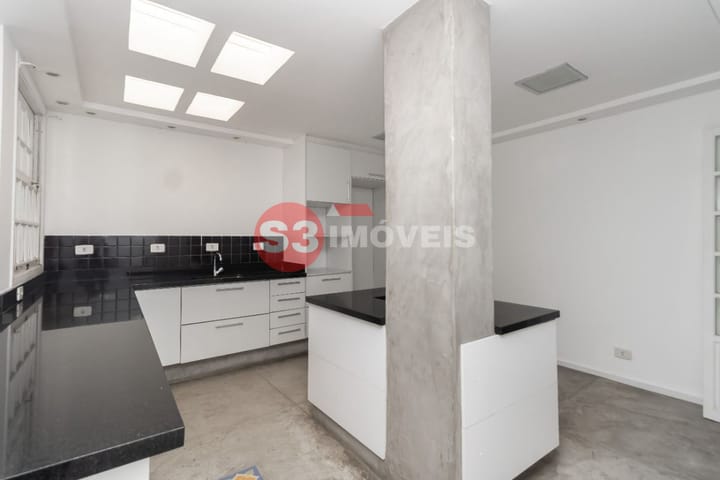 Casa à venda com 2 quartos, 180m² - Foto 11