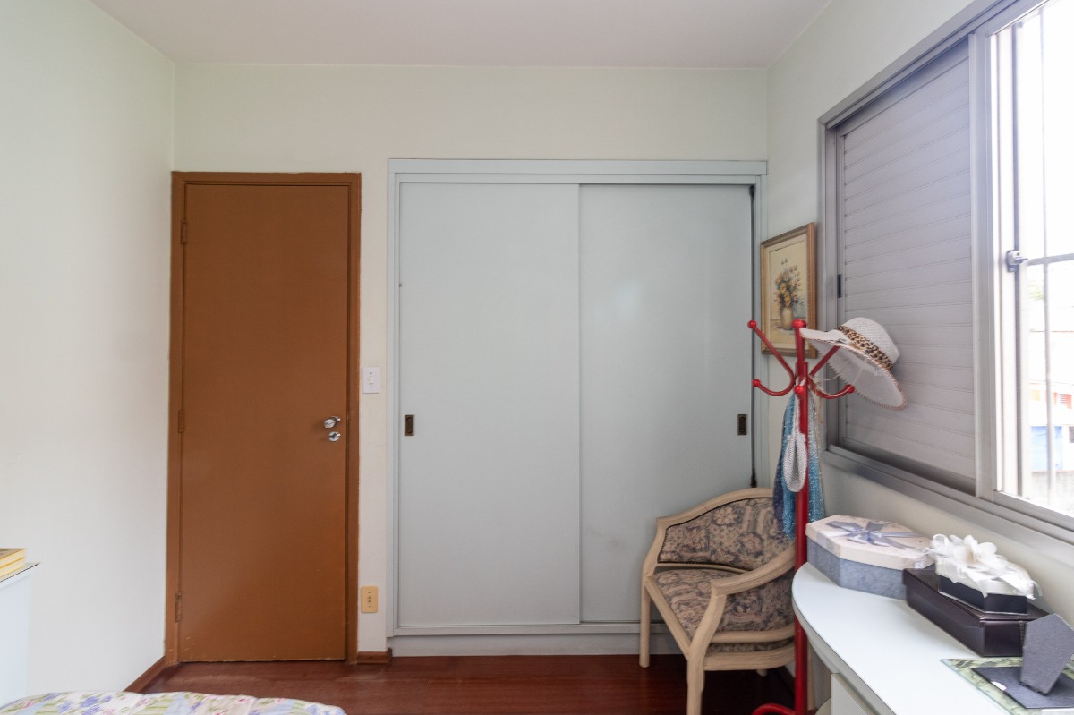 Apartamento à venda com 3 quartos, 87m² - Foto 8