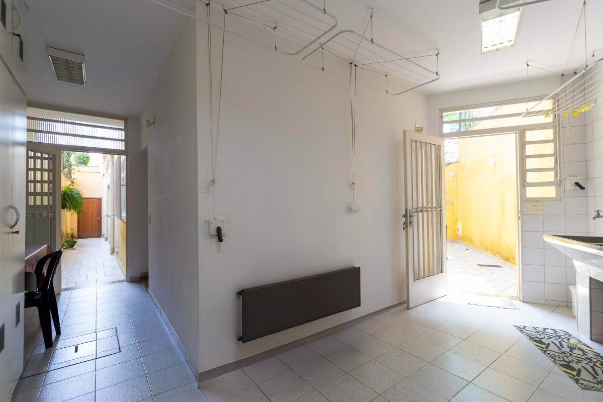 Casa à venda com 4 quartos, 440m² - Foto 20