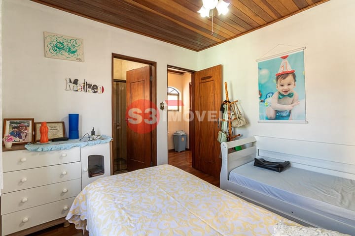 Casa à venda com 5 quartos, 311m² - Foto 21