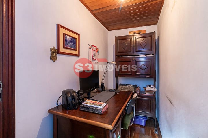 Casa à venda com 5 quartos, 311m² - Foto 19