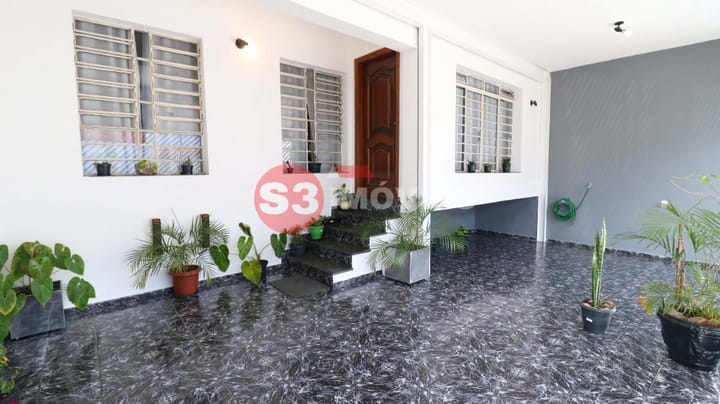 Casa à venda com 3 quartos, 250m² - Foto 3