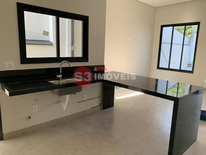 Casa à venda com 3 quartos, 81m² - Foto 6