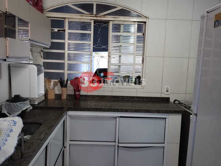 Casa à venda com 2 quartos, 100m² - Foto 15