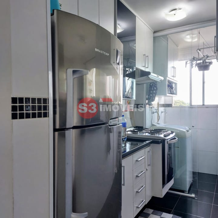 Apartamento à venda com 2 quartos, 48m² - Foto 13