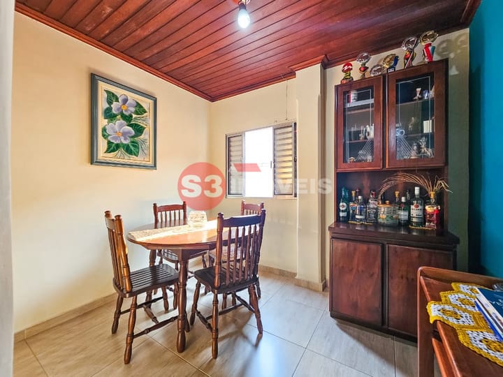 Casa à venda com 2 quartos, 210m² - Foto 14