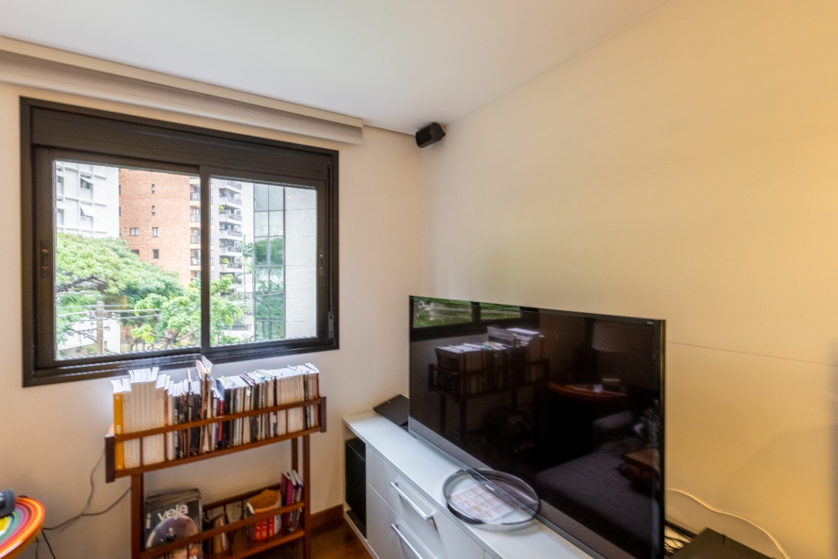 Apartamento à venda com 3 quartos, 173m² - Foto 11