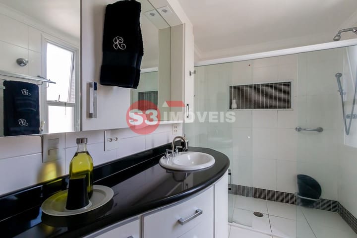 Apartamento à venda com 3 quartos, 136m² - Foto 15