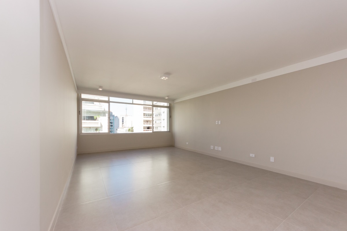 Apartamento à venda com 4 quartos, 212m² - Foto 4