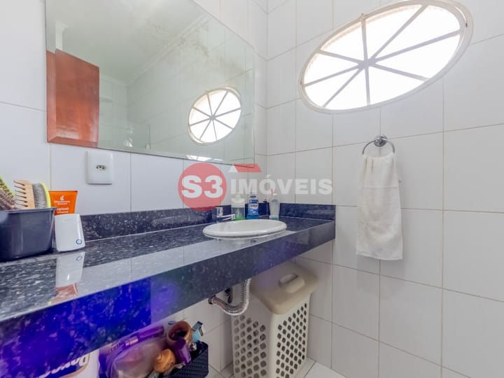 Casa à venda com 3 quartos, 200m² - Foto 26