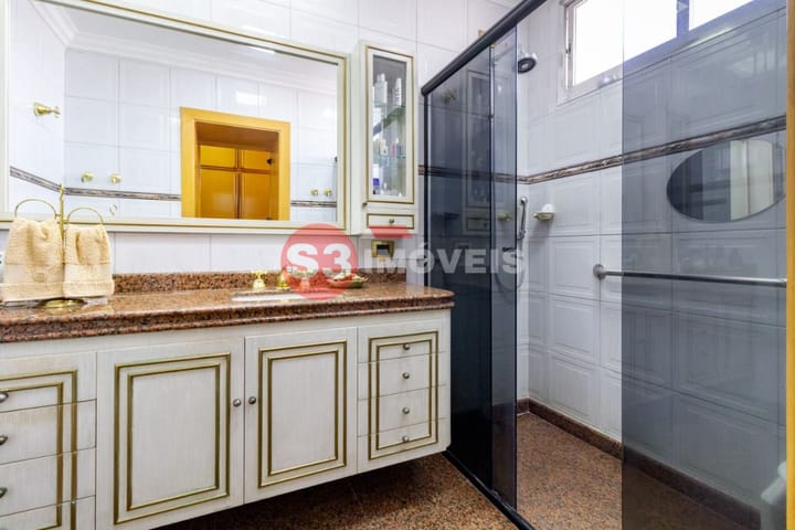 Apartamento à venda com 3 quartos, 182m² - Foto 32