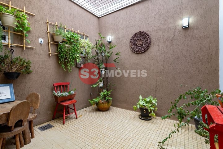 Casa à venda com 3 quartos, 230m² - Foto 8