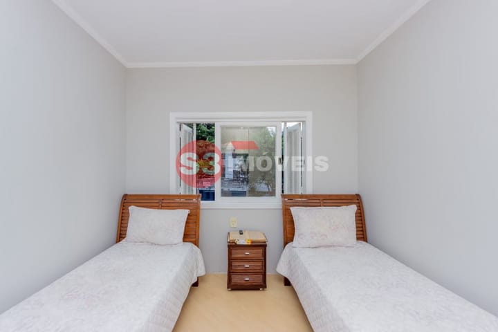 Casa à venda com 3 quartos, 300m² - Foto 16