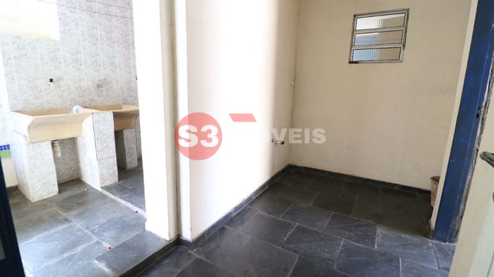 Casa à venda com 2 quartos, 140m² - Foto 25