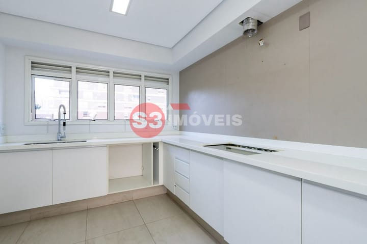 Apartamento à venda com 3 quartos, 235m² - Foto 23