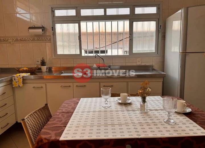 Casa à venda com 3 quartos, 178m² - Foto 4