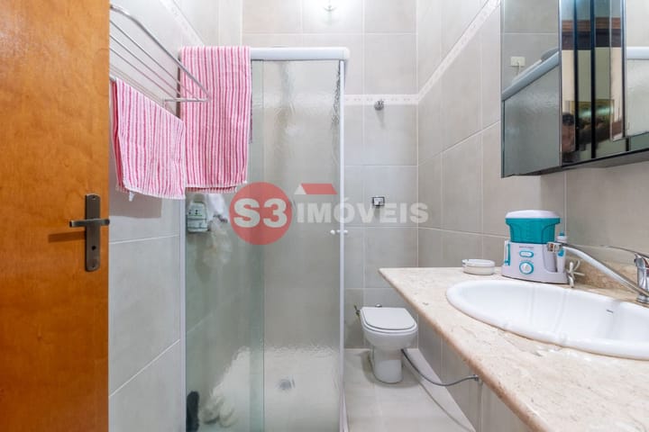 Casa à venda com 3 quartos, 180m² - Foto 41