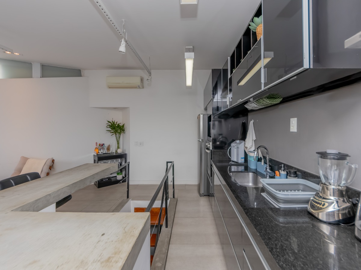 Apartamento à venda com 1 quarto, 70m² - Foto 8