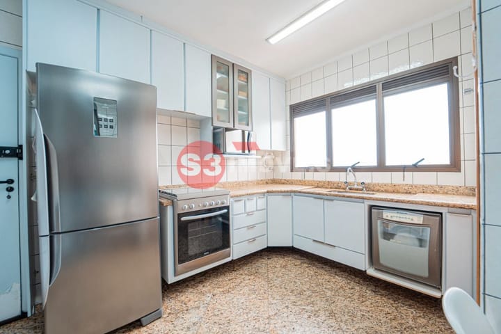 Apartamento à venda com 3 quartos, 139m² - Foto 46