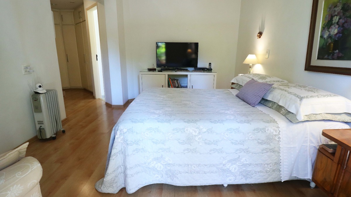 Apartamento à venda com 3 quartos, 200m² - Foto 24