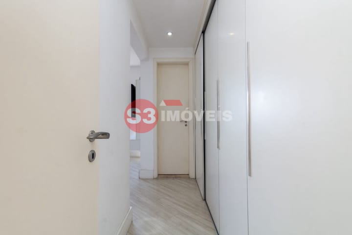 Apartamento à venda com 3 quartos, 140m² - Foto 28