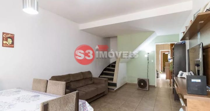 Casa à venda com 2 quartos, 120m² - Foto 2