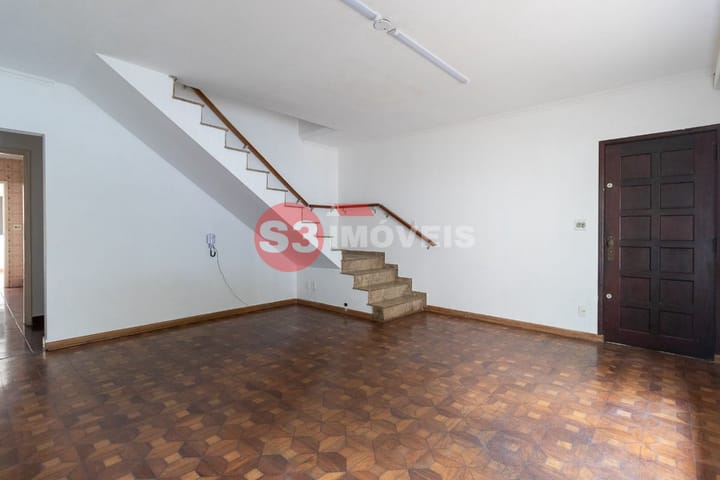 Casa à venda com 3 quartos, 187m² - Foto 1