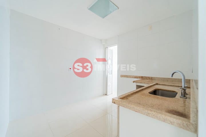 Apartamento à venda com 2 quartos, 61m² - Foto 16