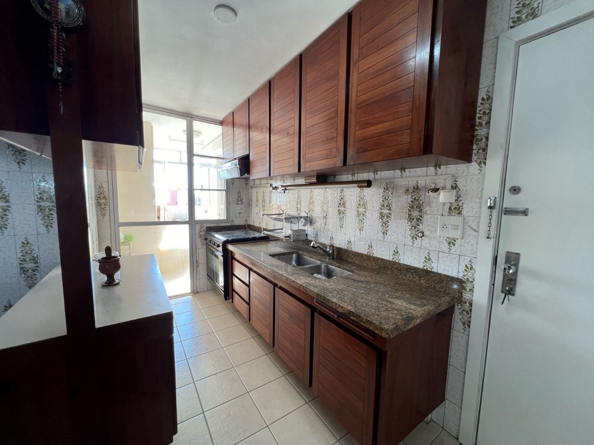 Apartamento à venda com 3 quartos, 126m² - Foto 12