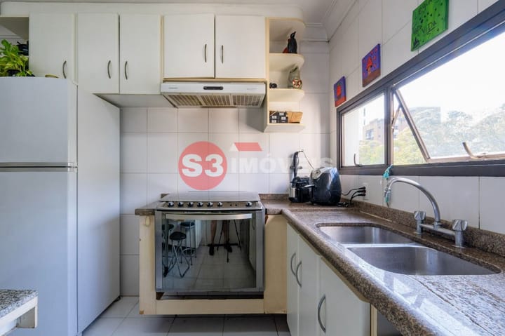 Apartamento à venda com 3 quartos, 107m² - Foto 35