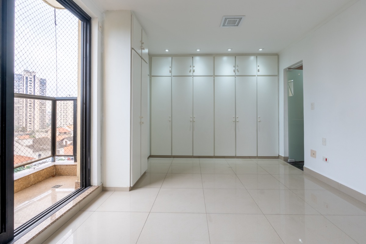 Apartamento à venda com 4 quartos, 220m² - Foto 21