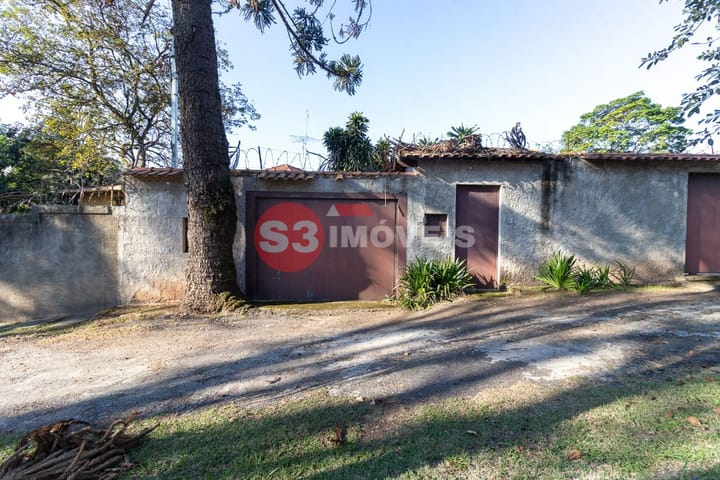 Casa à venda com 6 quartos, 450m² - Foto 9