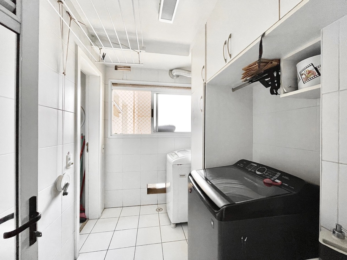 Apartamento à venda com 3 quartos, 192m² - Foto 15