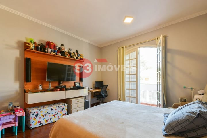 Casa à venda com 4 quartos, 450m² - Foto 27