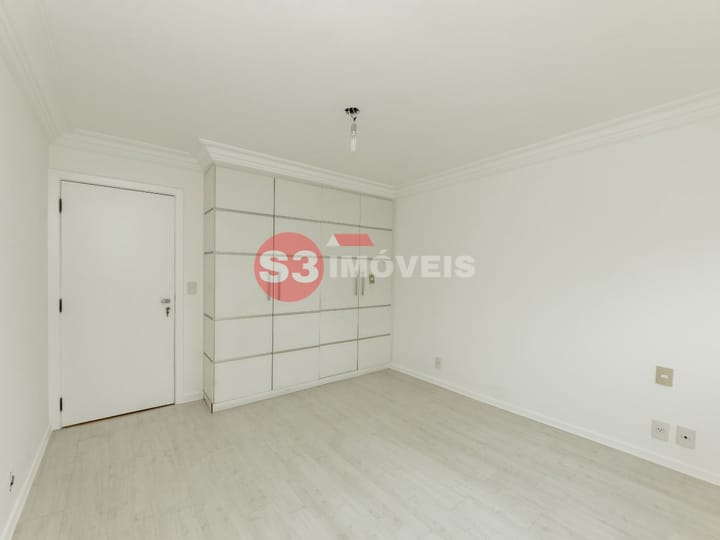 Apartamento à venda com 3 quartos, 190m² - Foto 13