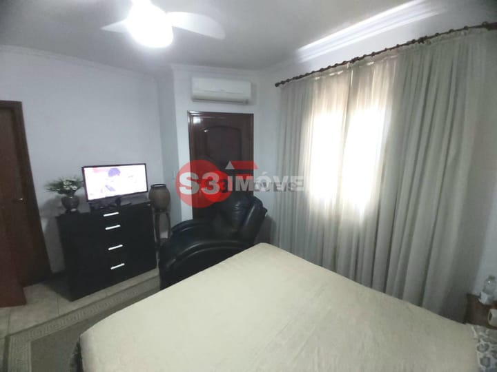 Casa à venda com 3 quartos, 228m² - Foto 28