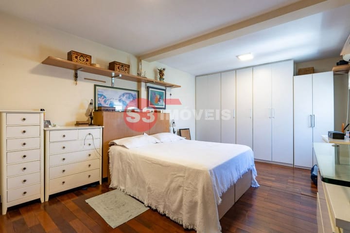 Casa à venda com 4 quartos, 240m² - Foto 24